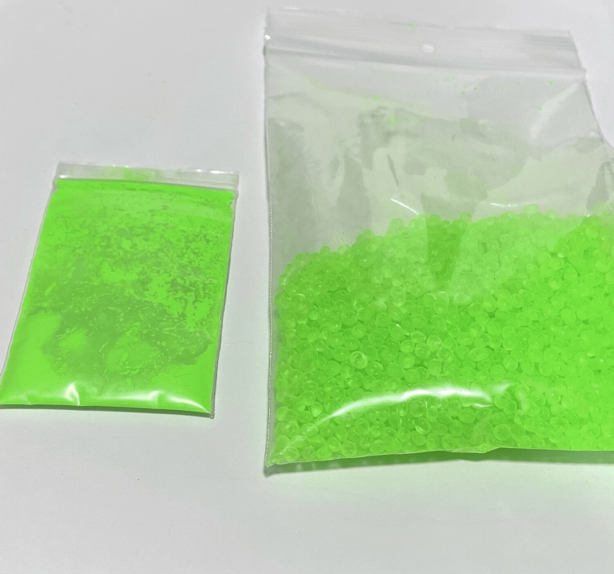 Neon Green Mica Powder – KMN Scented Aroma Beads
